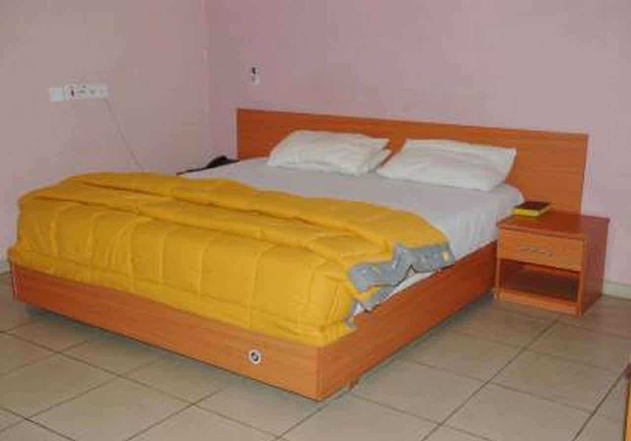 Room In Lodge - Londa Hotel And Suites Port Harcourt Kültér fotó