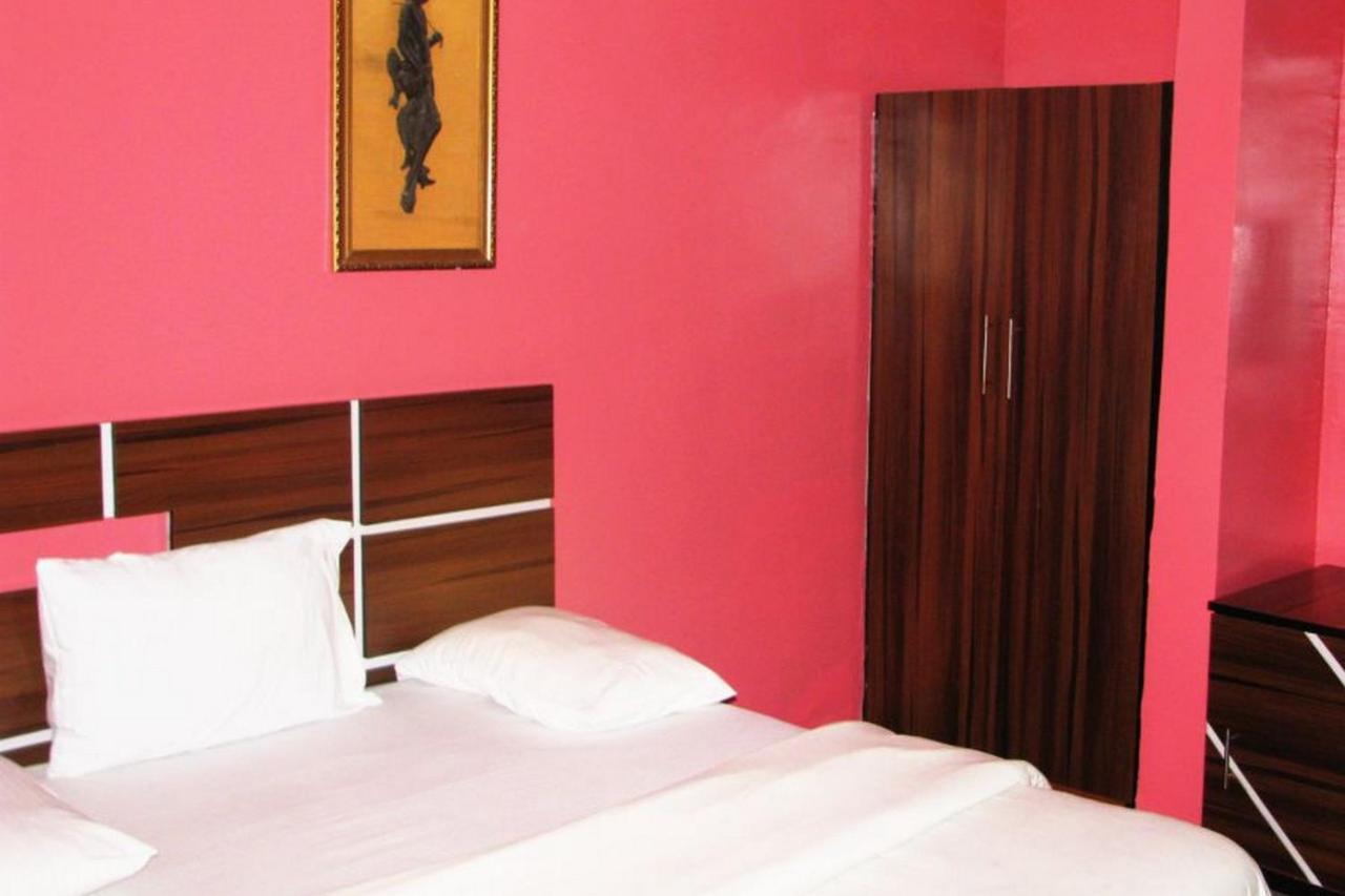 Room In Lodge - Londa Hotel And Suites Port Harcourt Kültér fotó