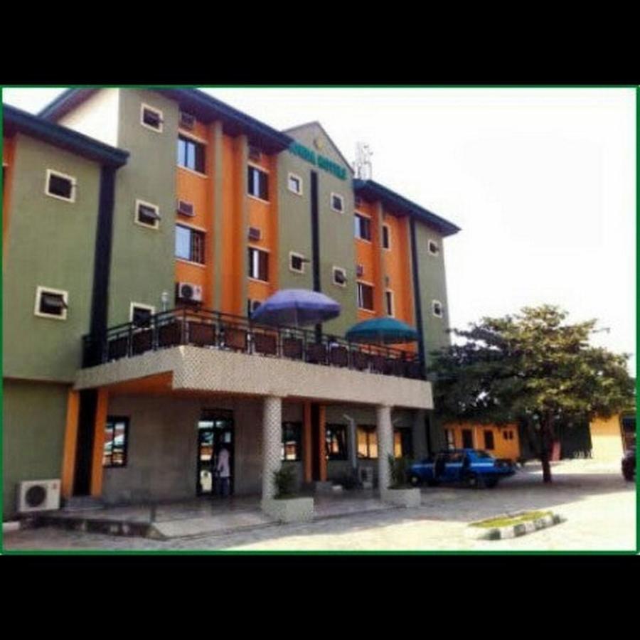 Room In Lodge - Londa Hotel And Suites Port Harcourt Kültér fotó